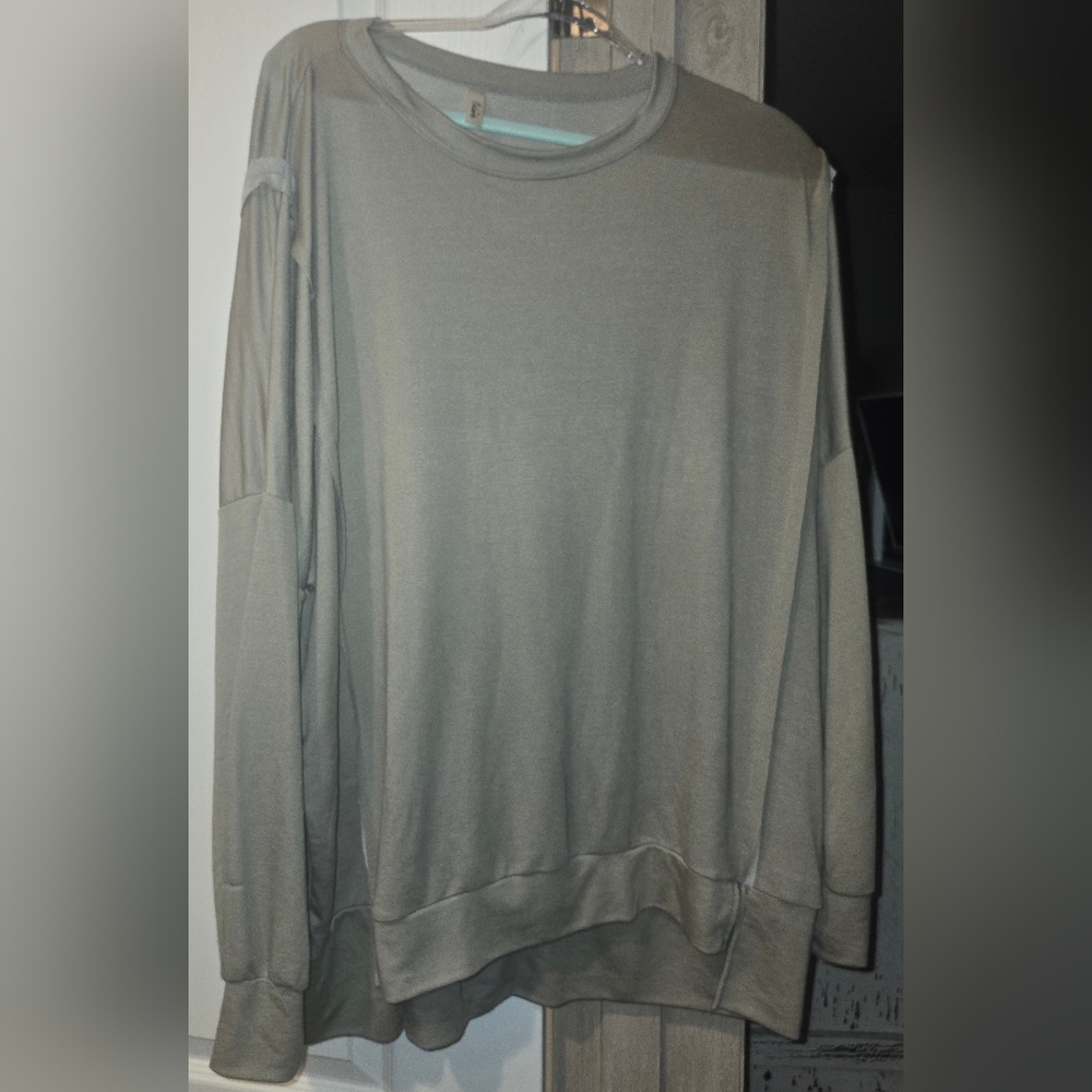 Womens Soft Knit Celeste Top Size-XLarge